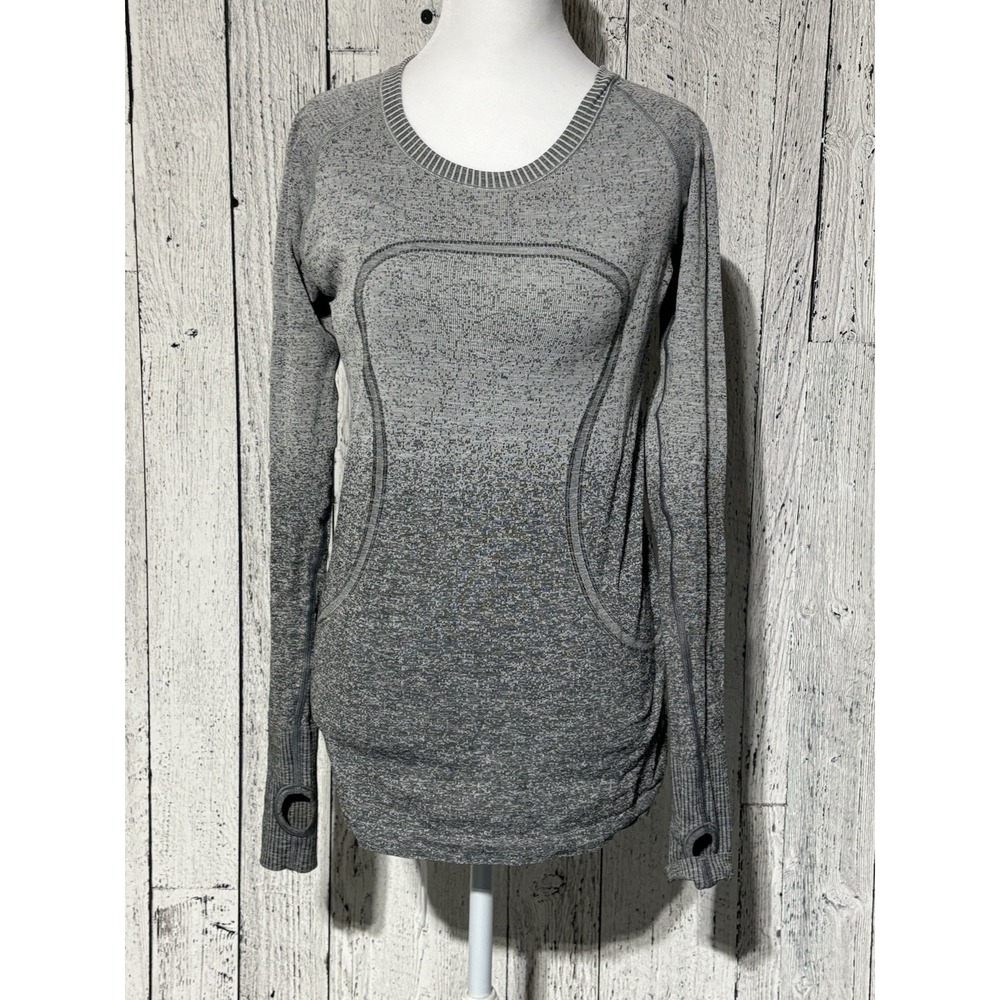 Lululemon Women ombré gray  Long Sleeve Athletic Stretch Active Top Size 6-small